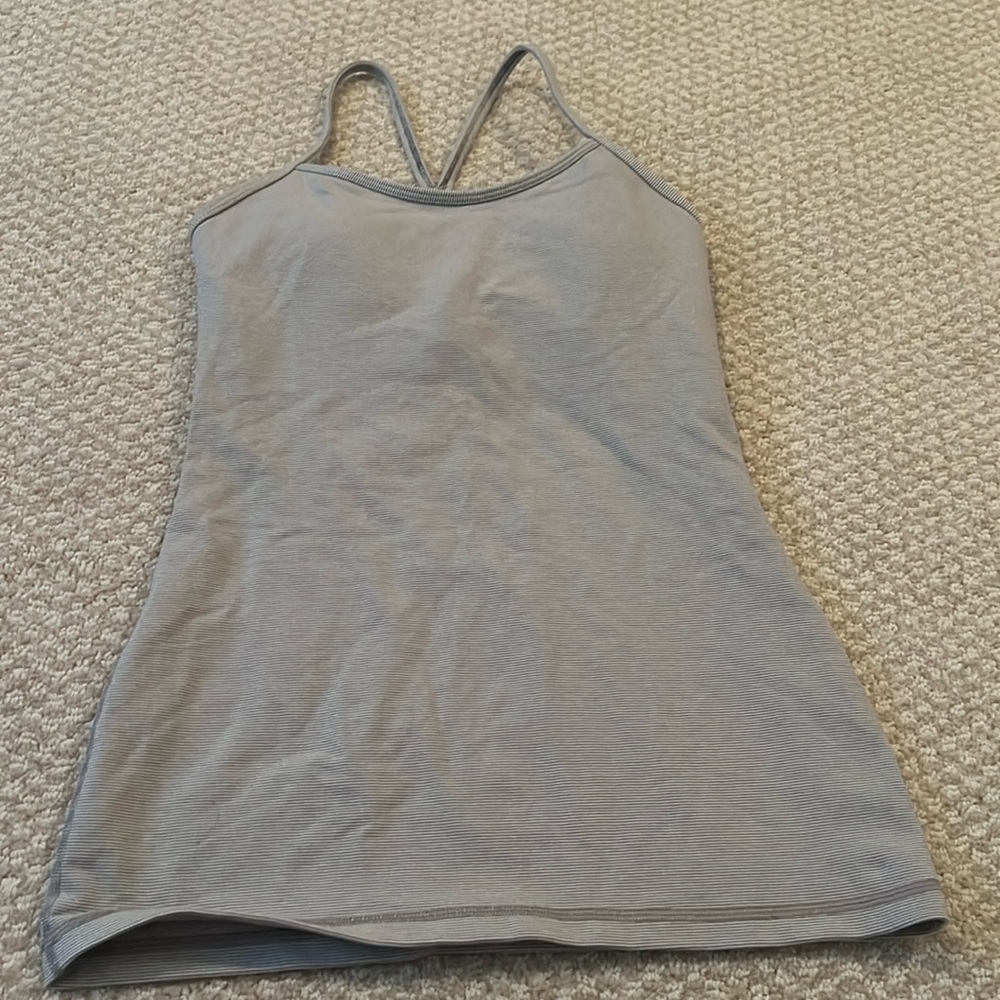 lululemon size 4 tank